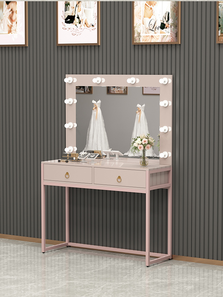 Dresser with lamp mirror integ - Beauty Makeup Bridal avaliação e preço